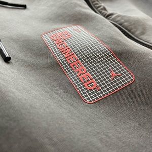 Meet your Posher, Moises